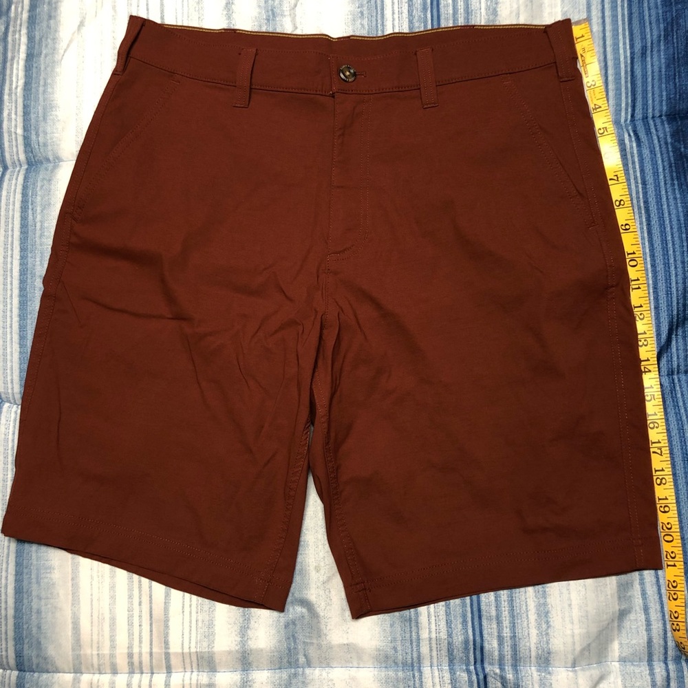 Mens Eddie Bauer Burgundy Short Size 36”